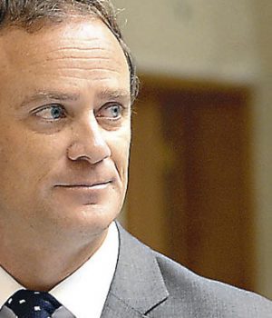 Ward Felipe Uno Tercera