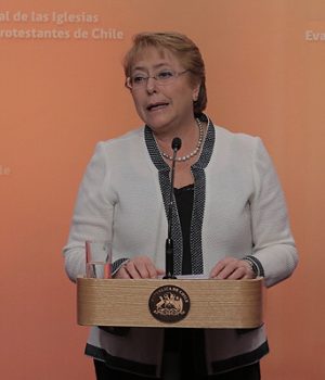 Bachelet-emol