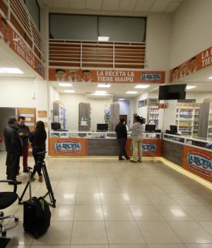 Municipio de Maipu denuncia boicot de laboratorios a farmacias populares