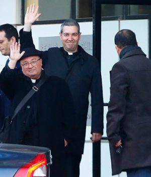 Scicluna-Bertomeu-emol aton