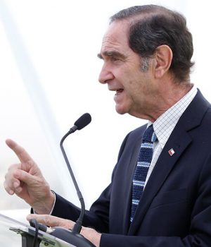 Larrain Hernan-emol aton