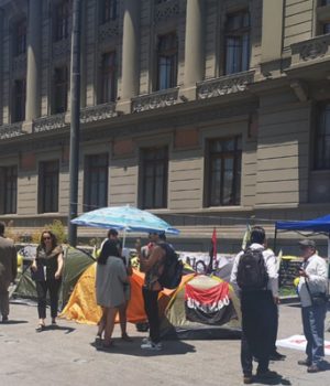 Mesa Unidad Social campamento -emol