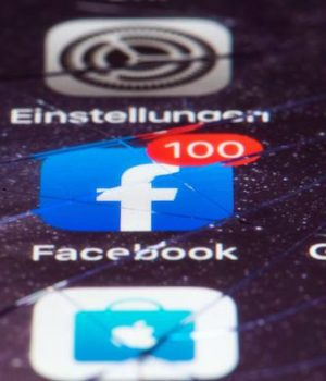 Facebook Google-dw dpa