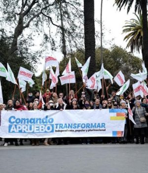 Comando apruebo transformar-emol