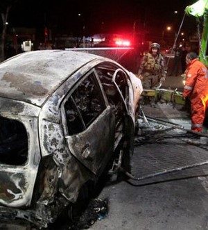 Auto quemado-tercera