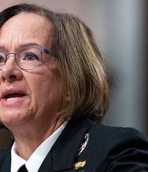 EEUU almirante Lisa Franchetti-emol afp