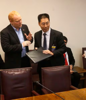 Edwards-embajador chino-tercera