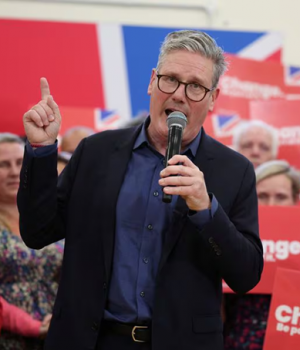 UK Keir Starmer-tercera