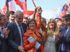 Matthei cierra campaña en el Estadio Santa Laura con acto masivo