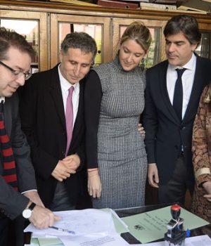 Diputados antiencapuchados-emol a uno