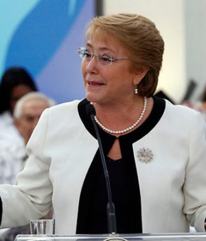 Bachelet-emol