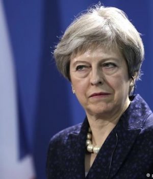 Theresa May-dw-ap