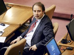 Oposición exige a Hacienda recortes por US$1.500 millones