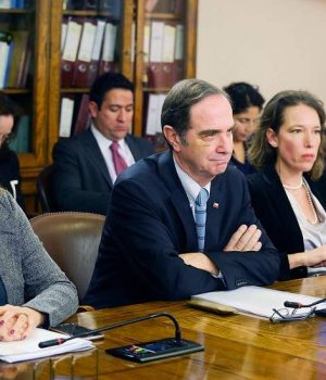 hernan larrain y comision