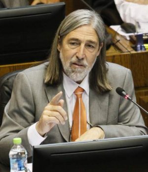 juan pablo letelier alega