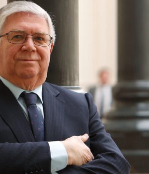 Lamberto Cisternas-emol