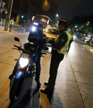 Toque de queda-tercera