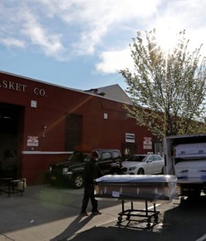 Camion funerario-emol efe