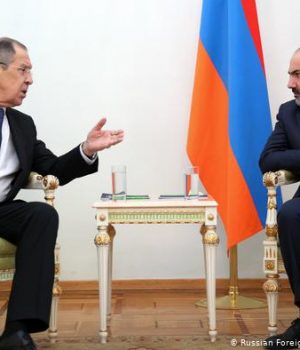 Armenia-Nikol Pashinián Lavrov