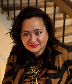 Luppy Aguirre jefa juridica del Gobierno-tercera