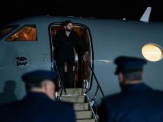 Boric llega a Bolivia para investidura de centroderechista Rodrigo Paz