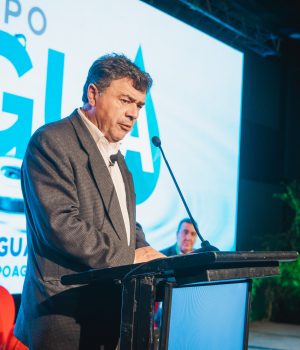 Ministro de Agricultura Esteban Valenzuela