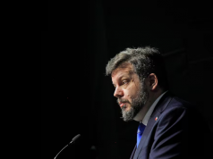 Kaiser: recortes masivos, impuesto corporativo al 15% y fin a las contribuciones