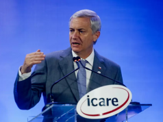 Kast critica «ley de amarre» y descarta «motosierra» en su administración